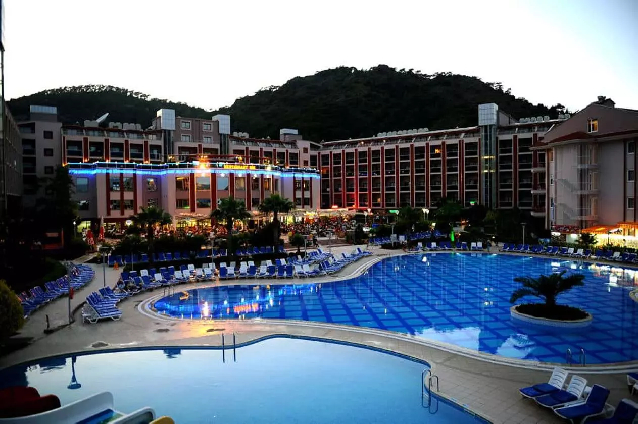 16183522911c4e_z (Copy).jpg